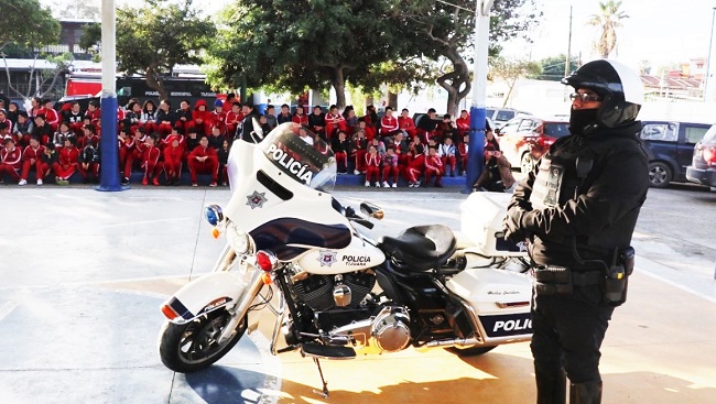 policia_escuela_platicas